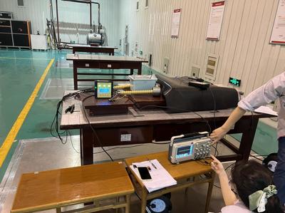 國(guó)內(nèi)首款數(shù)字融合型高壓帶電顯示器研制成功，引領(lǐng)電氣設(shè)備智能化新浪潮